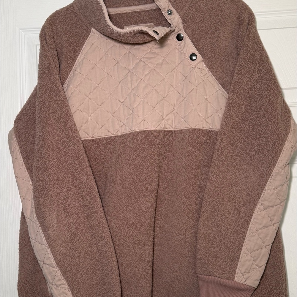 Abercrombie & Fitch Tan Fleece Pullover